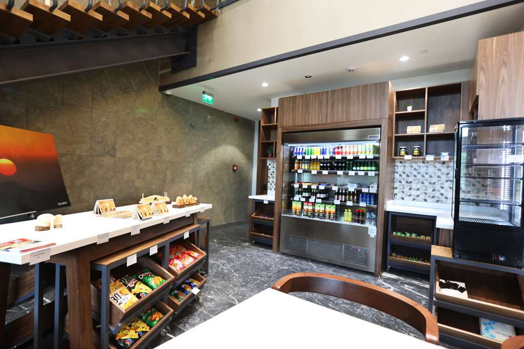 Hilton Garden Inn 아디야만 레스토랑 사진